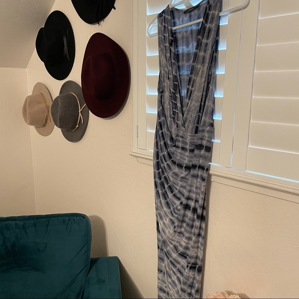 Elegant Blue Tie-Dye Maxi Dress